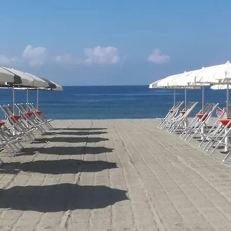 Posizione Perfetta Versilia - Cinque Terre * Сарцана